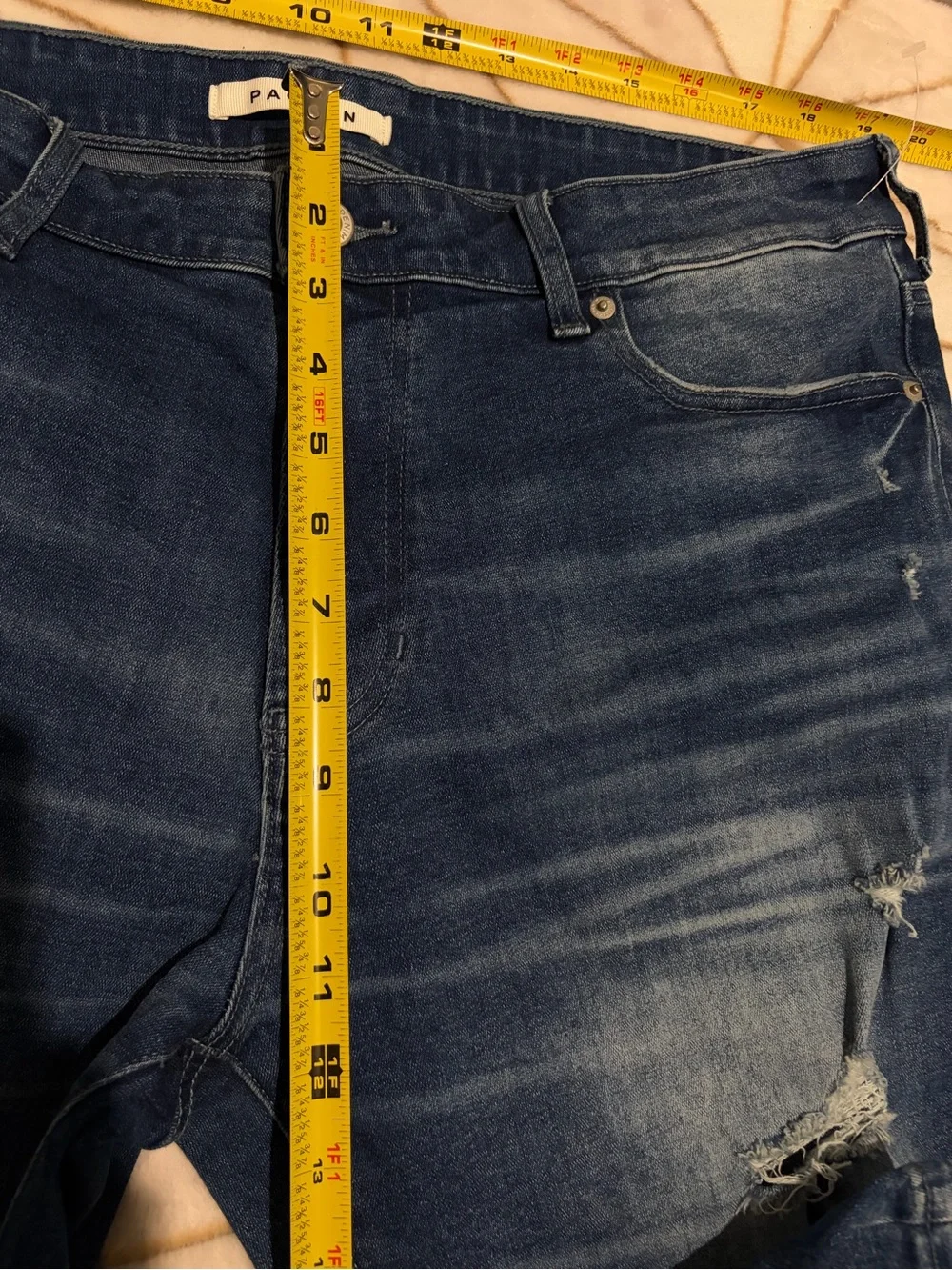 PacSun Women's Distressed Skinny Jeans in Dark Blue Wash